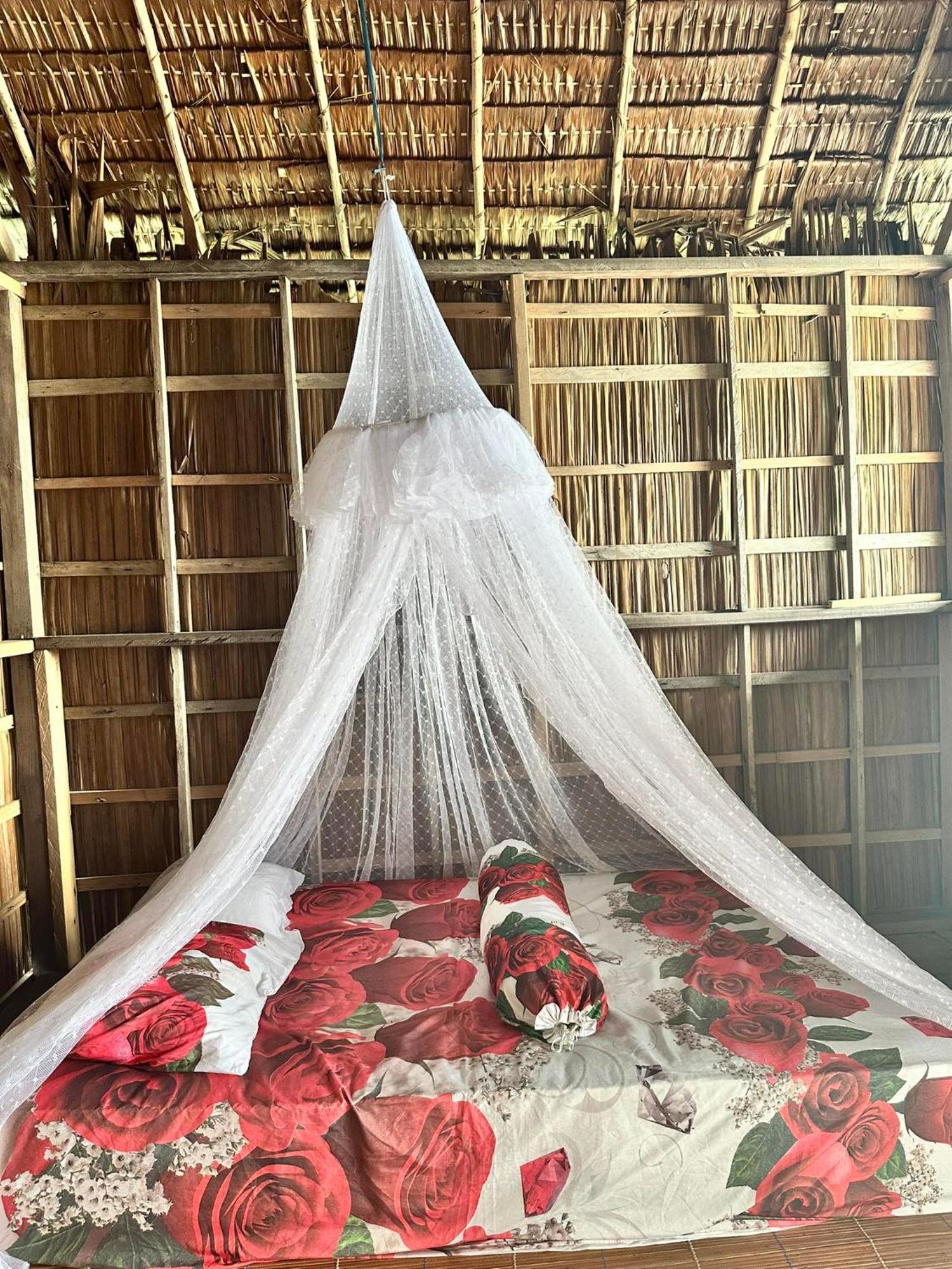 Nyanse Homestay - Raja Ampat Besir ภายนอก รูปภาพ